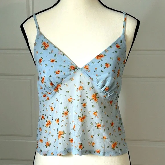 Pretty Blue Floral Crop Top - Picture 1 of 7